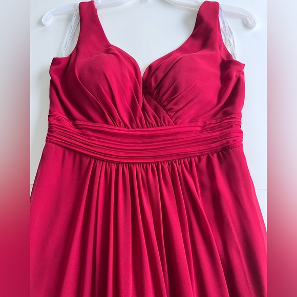 Bill Levkoff Bridesmaid dress Size 4 - color wine/cranberry - Picture 5 of 11